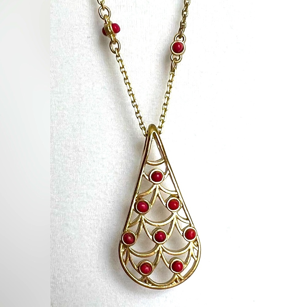 NWT lia sophia “Henna” necklace 34-37” matte gold tone with red resin beads